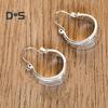 1 pár dámských etnických náušnic Vintage gravírované leštěné slitiny ve tvaru písmene C Lehké kruhové náušnice Denní seznamka Cestovní závěsné náušnice