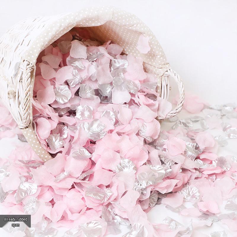 Romantische Hochzeits-Verlobungsdeko: Rote Rose Simulierte Blütenblätter