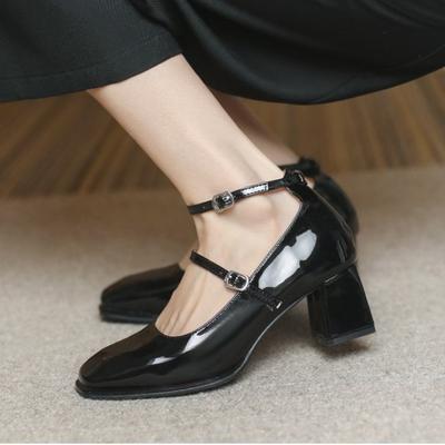 Chaussures rétro à talons épais pour femmes Mary Janes Chaussures en cuir de haute qualité pour femmes Bout carré Peu profondes Sangle à boucle chaussures pour dames Mujer