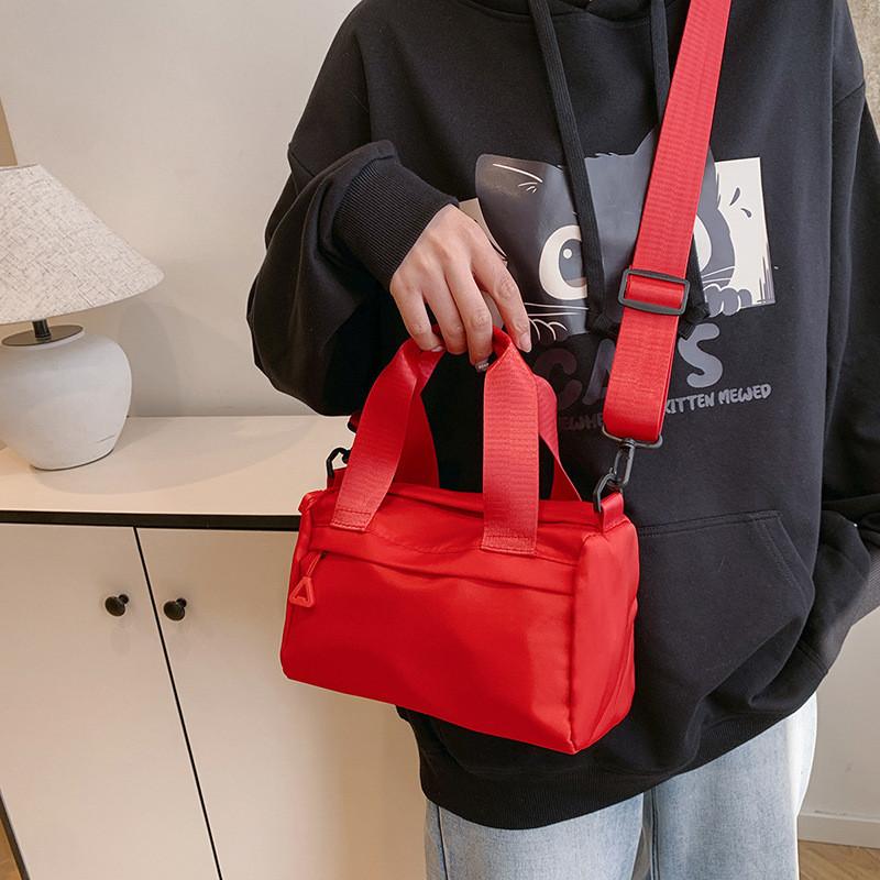 Urban Minimalist Nylon Tote Bag With Top Zipper And Inner Pouch For Womens Casual Outfits