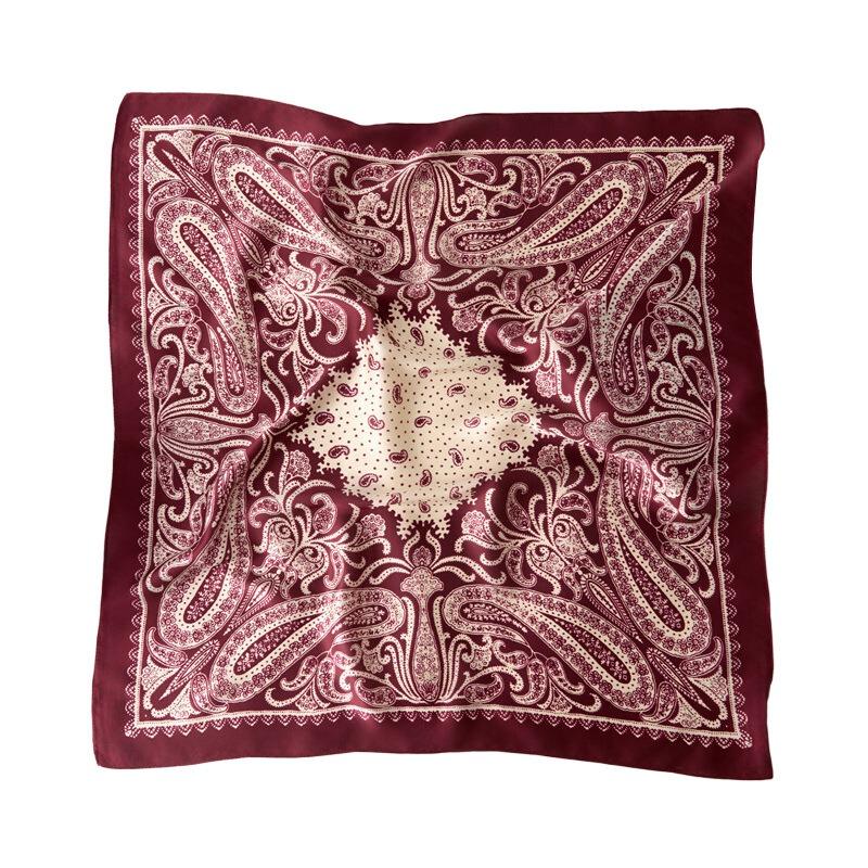 Écharpe Carrée Satinée Élégante pour Femme Rouge Vin Imprimé Noix de Cajou Protection Solaire