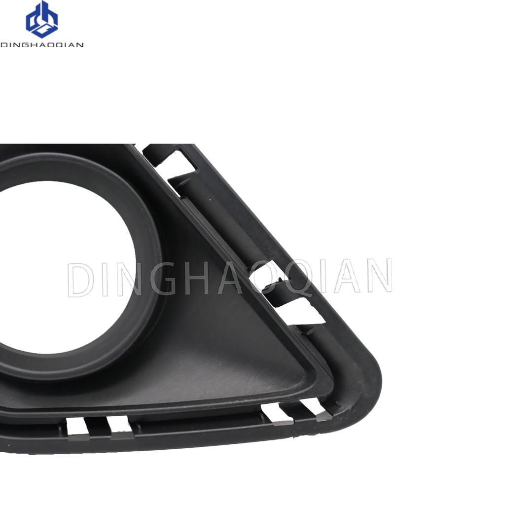 Car Front Fog Light Cover Lower Bumper Foglight Hole Grilles Bezel Fit  For Toyota Ractis Verso 2010 2011 2012-2014