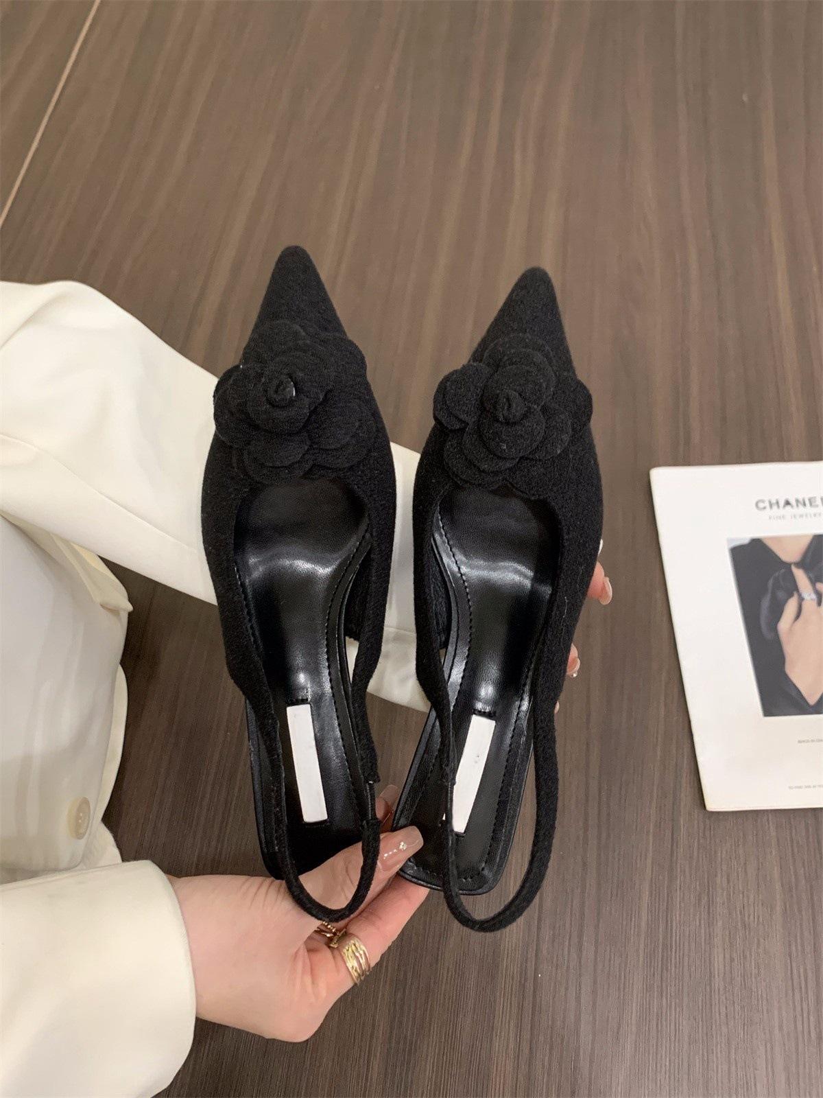 

Французские туфли на высоком каблуке в стиле Сяосянфэн, сумка, сандалии с закрытым носком, туфли феи, новинка весны 2025 года, вечерние туфли пудрово-розового цвета с острым носком 35 чёрный