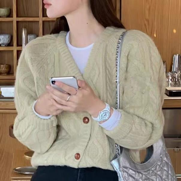 Che Jingyuan Style Light Green V-Neck Cable Knit Cardigan - Women's Korean Winter Sweater