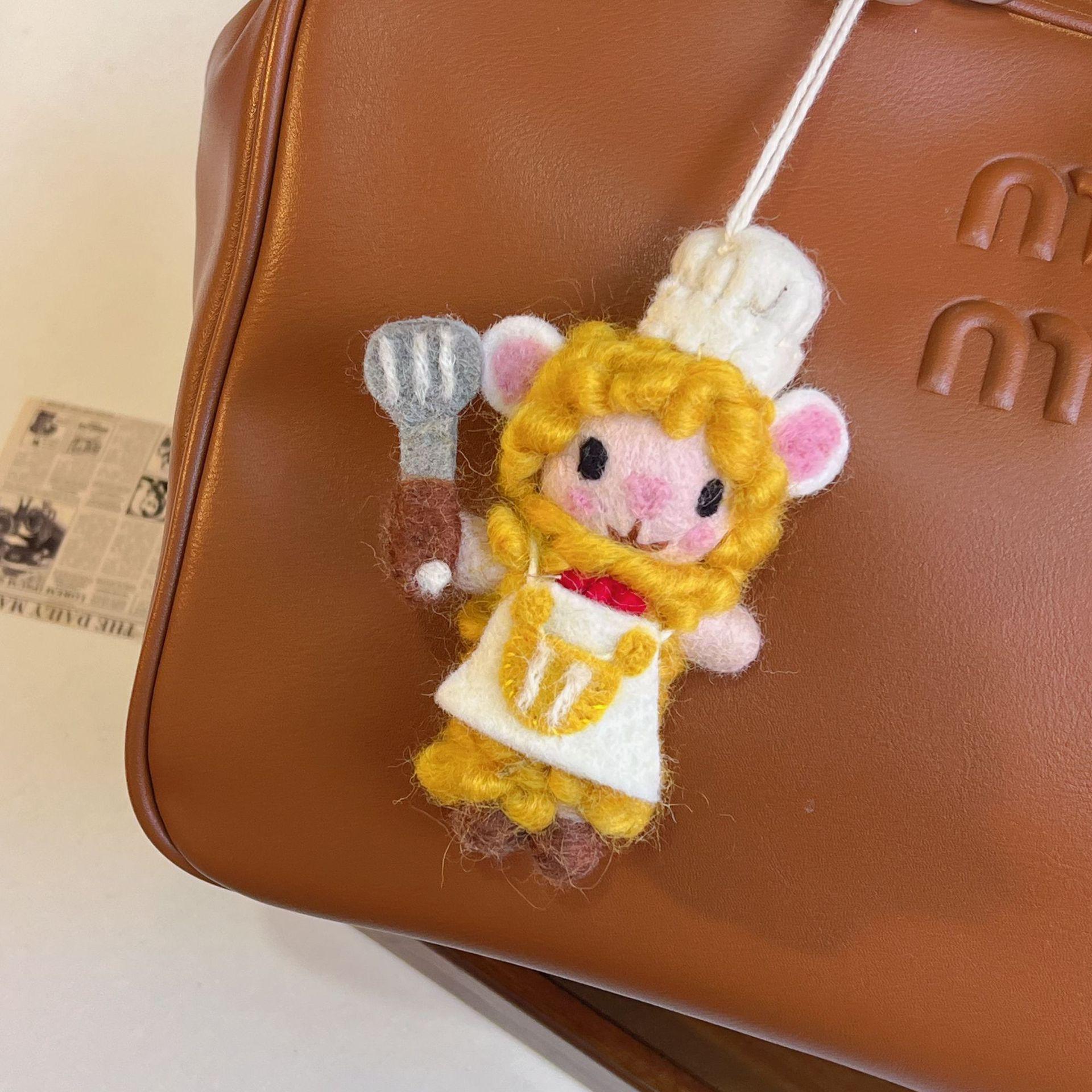 Handmade Wool Felt Doll Ornament Keychain - Su Su Chu Mie