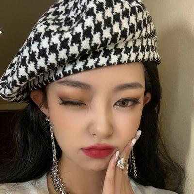 Korea Autumn Winter Plaid Women Berets Fashion Black Beret Knit Femal Flat Caps France Hats Ladies Artist Cap Thanksgiving Gifts