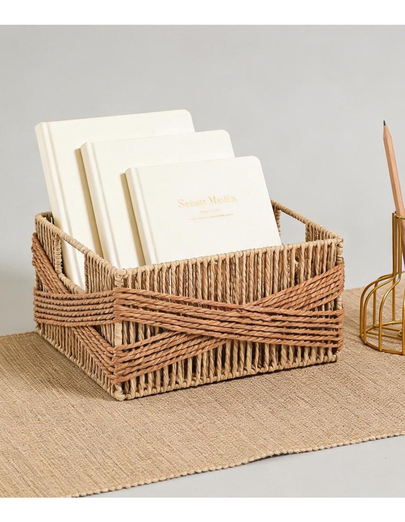 Elegant Woven Storage Basket for Desktop and Coffee Table - Perfect for Organizing Sundries and Snacks