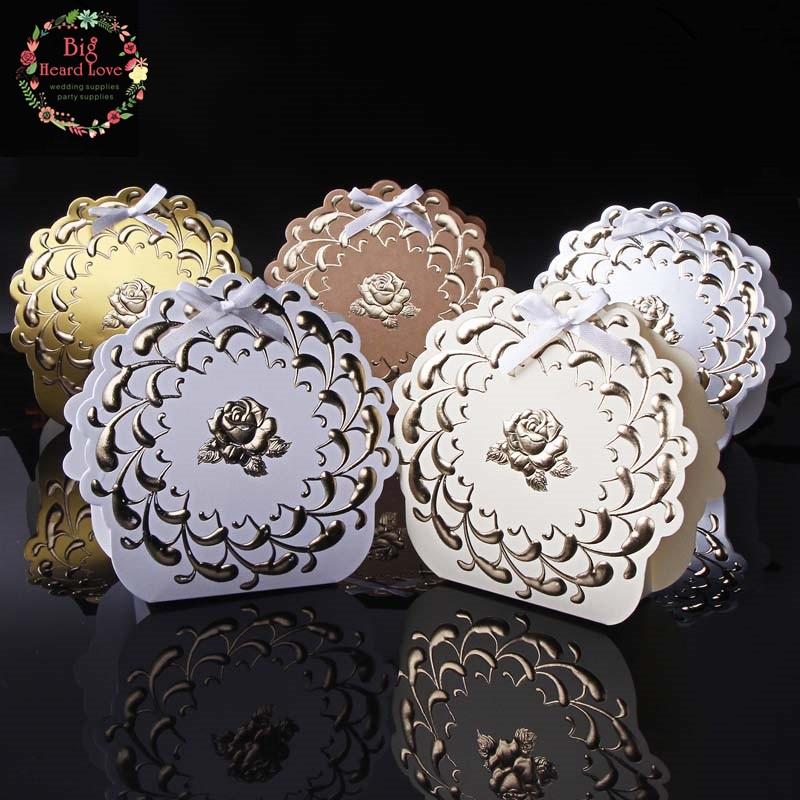 25 Stück Blumen Hochzeitsgastgeschenke Box Kraft Süßigkeitenbox Geschenkbox Schachtel für Schokolade Hochzeitsdekoration Zubehör