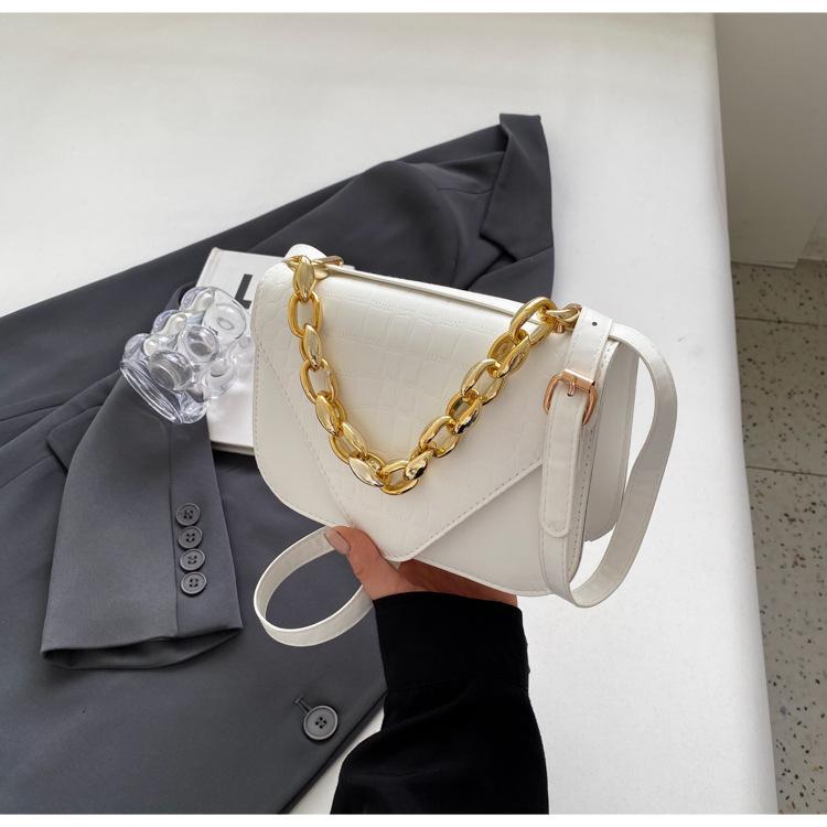 Women's temperament chain solid color 2025 autumn and winter new casual portable shoulder messenger small square bag