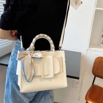 Γυναικείες τσάντες – Τσάντες με κοντά χερούλια