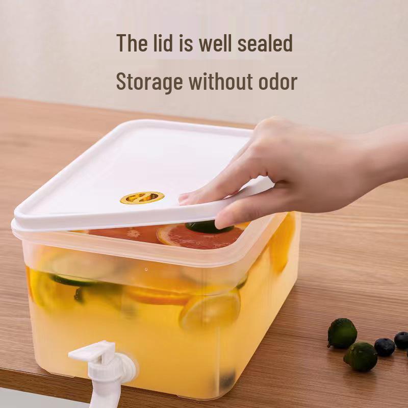 Large Capacity Refrigerator Pitcher with Spigot for Iced Drinks, Juice, and Fruit Tea