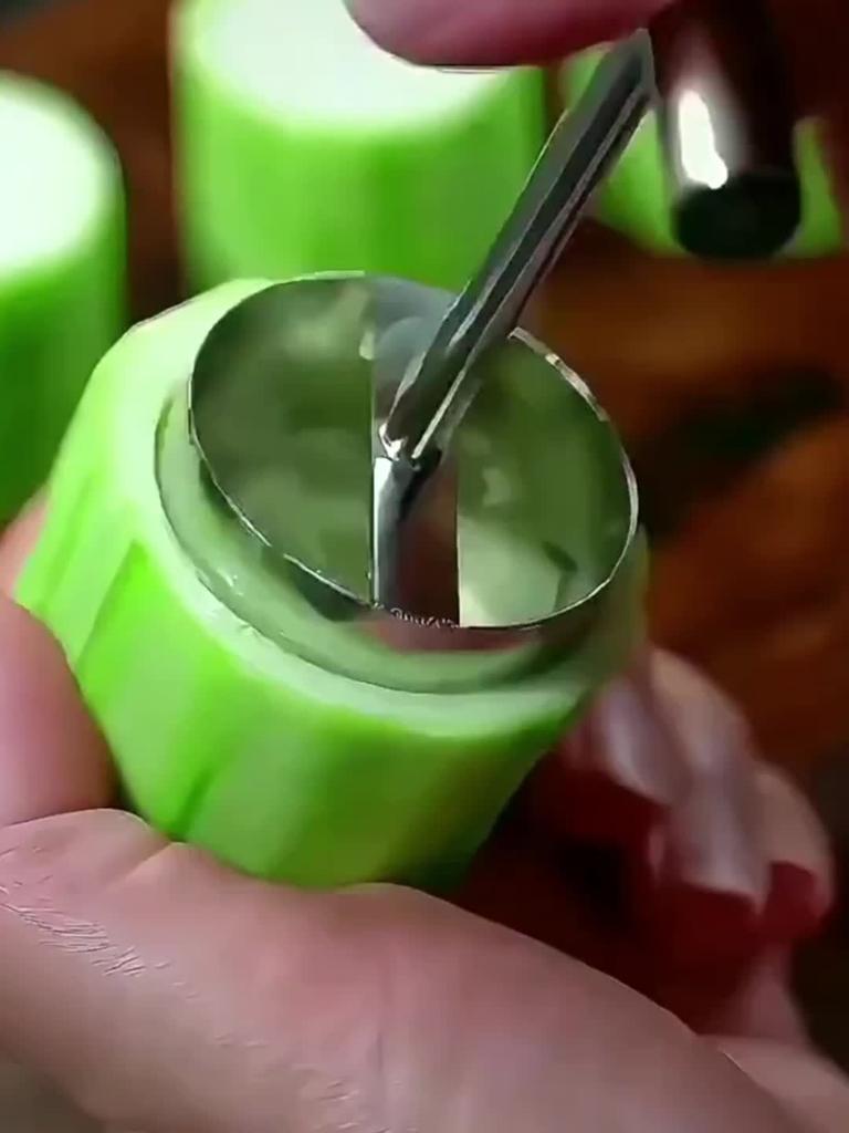 Multi Functional Stainless Steel Apple Pear Core Separator Fruit Core Extractor, 2 Sizes of Restaurant, Commercial, and Home Kitchen Tools