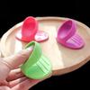 2/4/6/10pcs Random Color Silicone Insulated Finger Covers Insulated Gloves Nonslip Microwave Oven Hand Protector Kitchen Tools