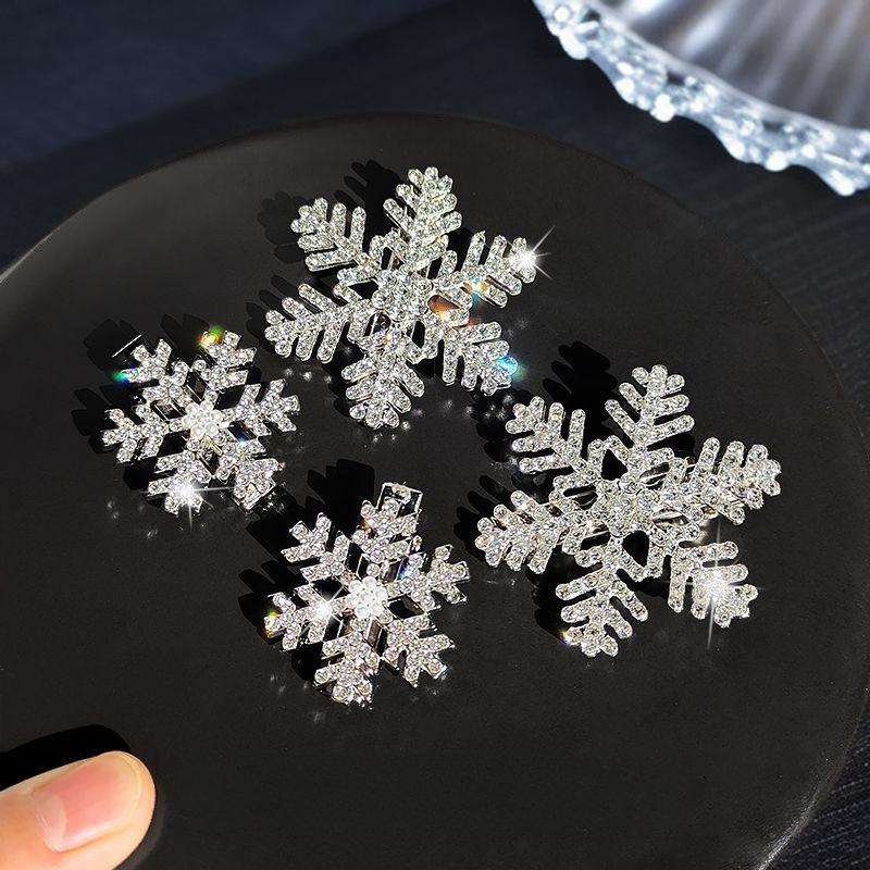 Winterlicher Glitzer Schneeflocken Haarclip - Weihnachtliche Entenschnabel-Haarspange für Mädchen