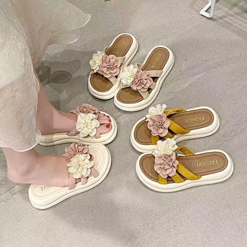 Fairy mesh yarn flower thick bottom one-word drag girl 2025 summer new small light comfortable non-slip cool slippers