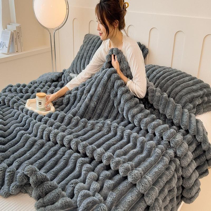 Thick Rabbit Fleece Blanket Cozy Air Conditioning Small Blanket Perfect Gift for Home Office