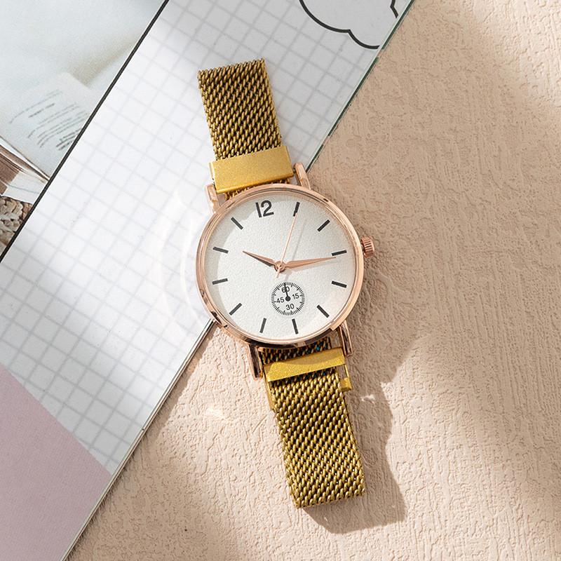 Student Ladies Quartz Watch With Magnetic Strap Decorative For School And Casual Wear