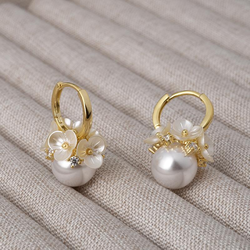 Design Fairy Flower Pearl Hoop Earrings - Light Luxury Sweet Elegant Zircon Ear Buckles for Women Jewelry