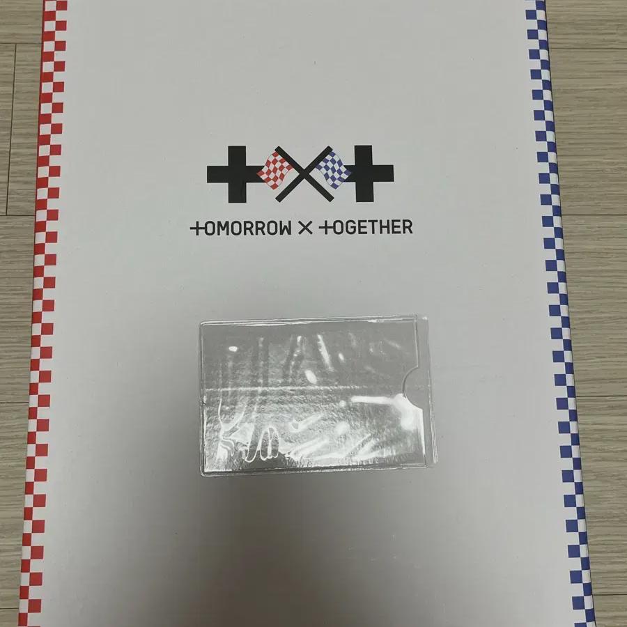 

Tomorrow X Together 22-year Membership Kit