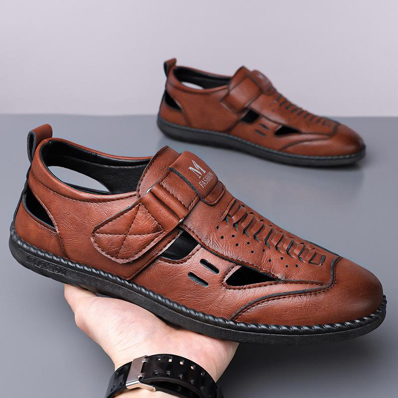 Casual Hollow Business Soft Soled Leather Shoes for Men Summer New Designer Solid Color Driving Shoes Male Fashion Hallow Sandal