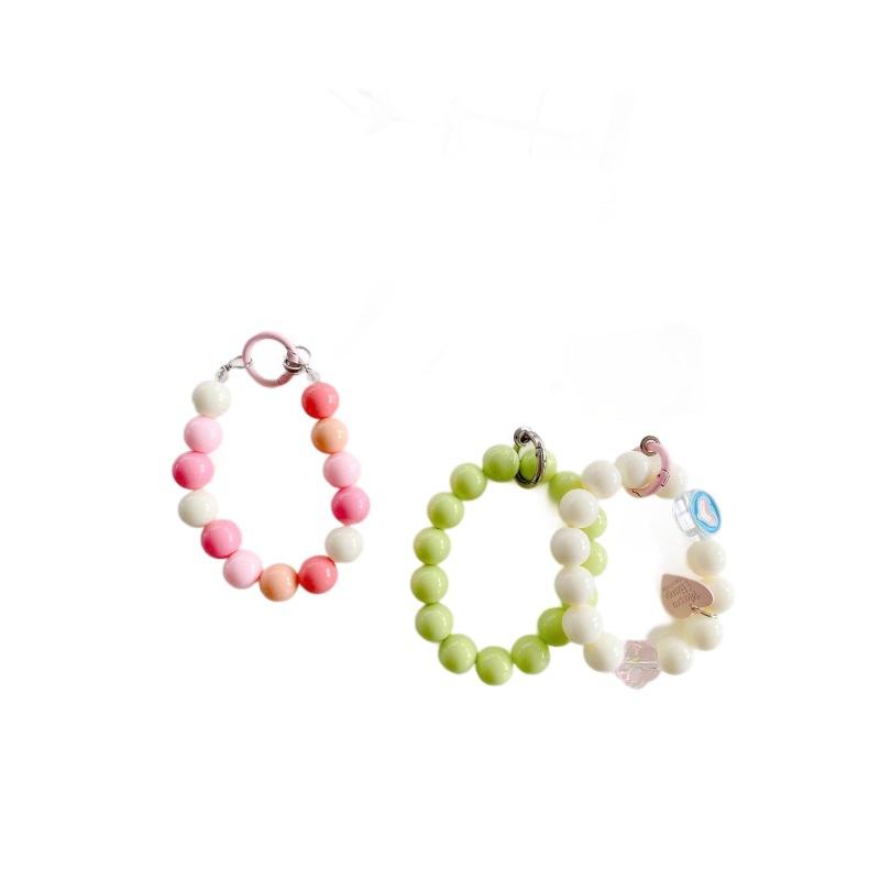 Bead hand rope bracelet acrylic love mobile phone case pendant pendant color green bracelet delivery guarantee digital