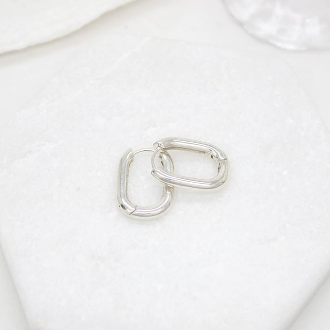 Custage Rounded Rectangle Earrings