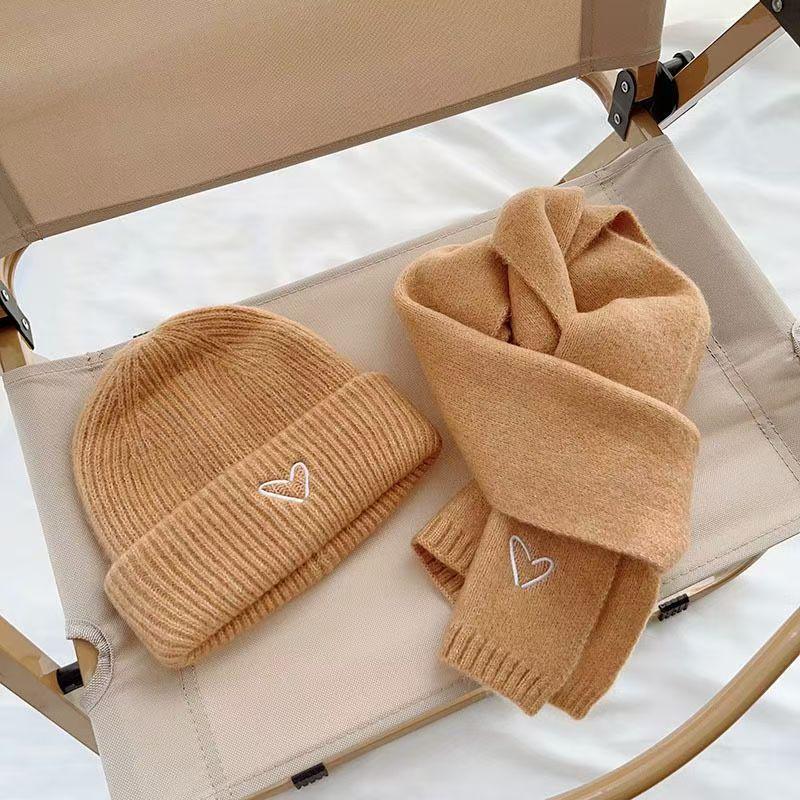 Children's Two-Piece Knit Hat & Scarf Set - Warm Wool, Autumn/Winter, Korean Style for Boys & Girls.