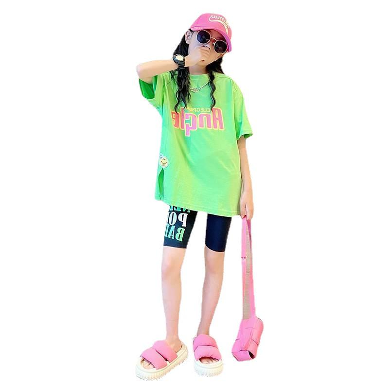 Costum de baie de vară pentru fete, stil coreean: Set tricou cu mânecă scurtă și pantaloni scurți imprimați