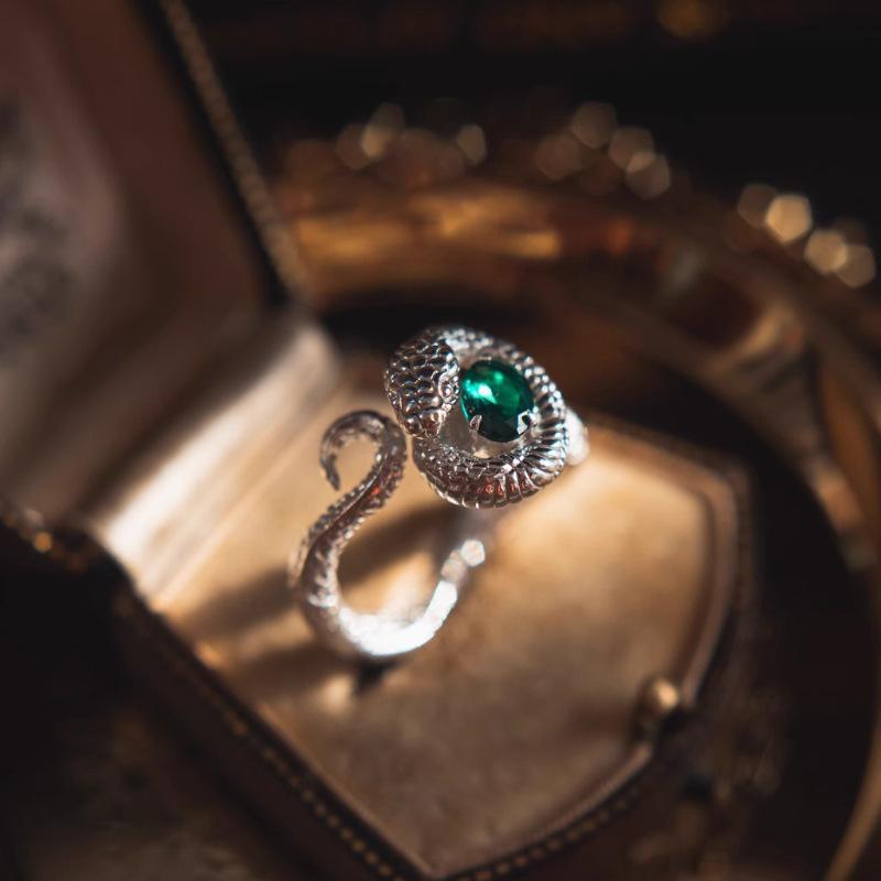Green Zircon Retroinspired Snake Ring For Women With Stylish Copper Material And Adjustable Geometric Fit