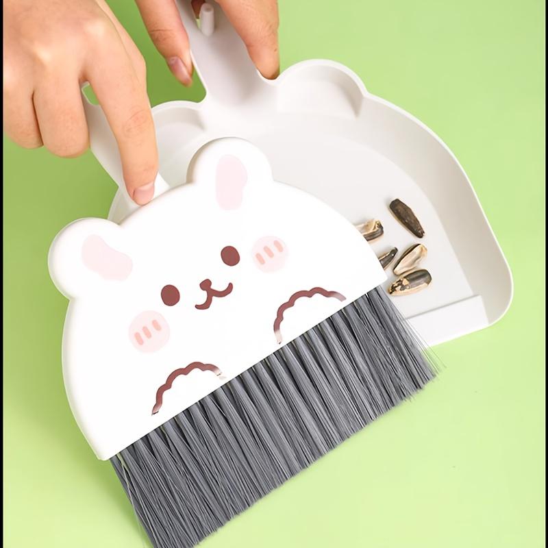 3pcs Cute Nimal Shaped Mini Broom , Dustpan Set , Bear, Rabbit, Frog/Bee, Sweeper with Bristle Brush , Pan Room, Small Spaces , Compact