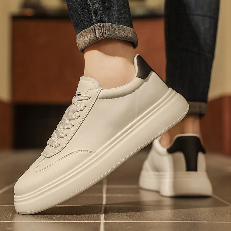 Fashion Outdoor Men Casual Shoes 2025 New Arrival Classic Mens Sneakers Lace-up Walking Shoes Leather Mens Comfortable Driving Flats