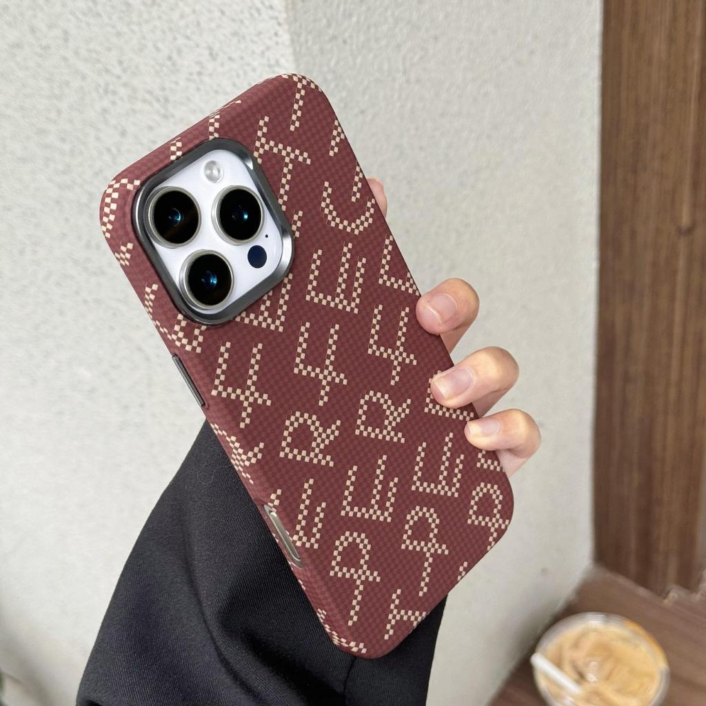 Anwendbare magnetische Handyhülle für Apple iPhone 17 Pro Max, sturzsichere Kevlar-Schutzhülle für die Serie 16 oder 15 für Presbyopie.