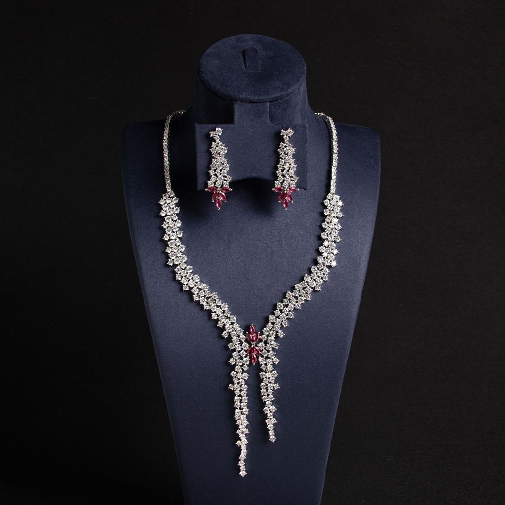 Fashionable Women's Exaggerated Design Earrings Necklace Set Evening Dress Bride Accessories Holiday Gifts