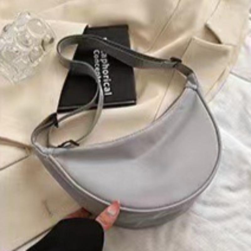 Taška přes tělo, Kabelka ve tvaru knedlíku, Lehká a sportovní taška přes tělo, Taška přes jedno rameno, Taška pod paží