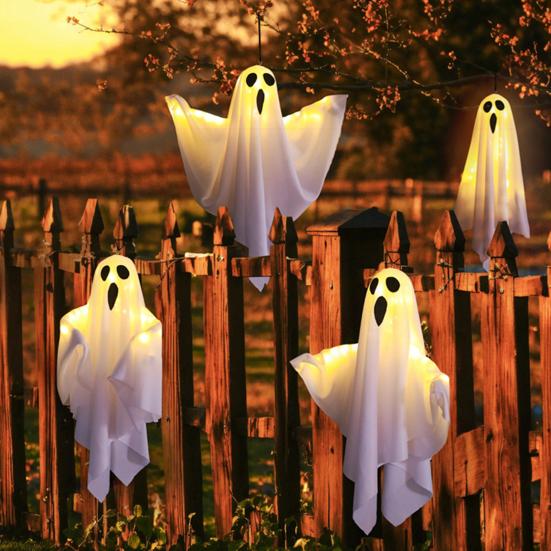 3 ks Halloweenských závěsných duchů 19,6" LED svítících venkovních létajících bílých duchů pro dekoraci předzahrádky, terasy, trávníku, zahrady, párty