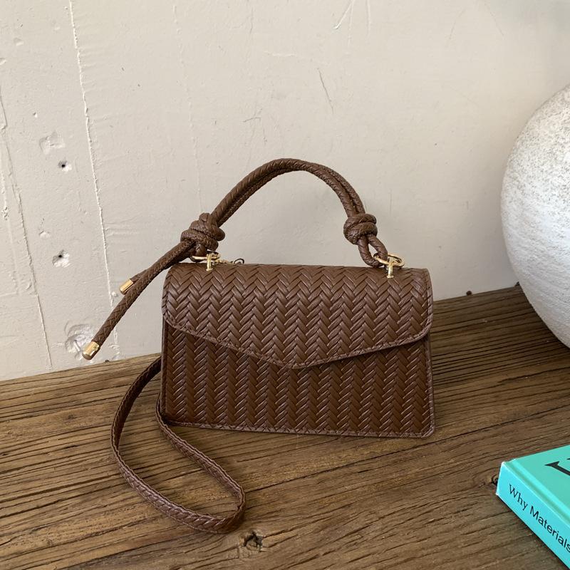 

Solid color textured shoulder messenger bag autumn season commuter small square bag popular women commuter women