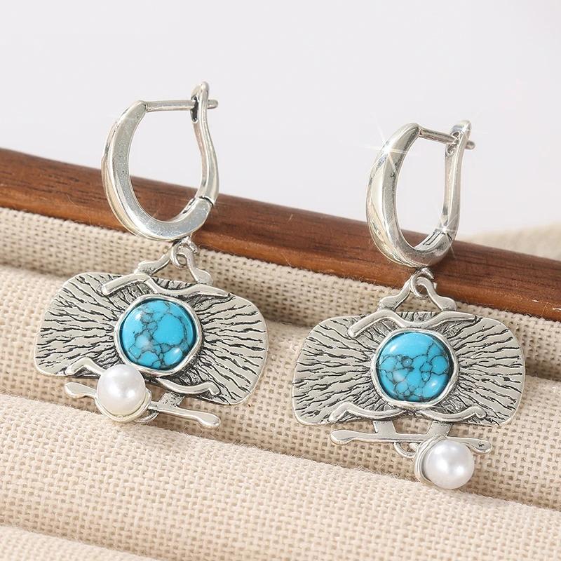 Exquisite Kreative Synthetische Türkis Imitation Perlen Eingelegte Unregelmäßige Anhängerohrringe für Damen Schmuckzubehör