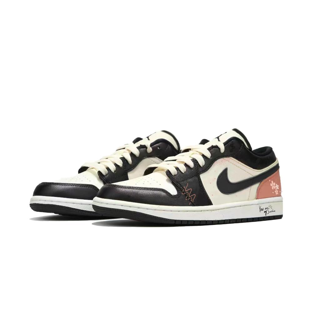 Jordan Air Jordan 1 Cushioning Low top Vintage Basketball Shoes Men's Black 553558-132(Team330-)
