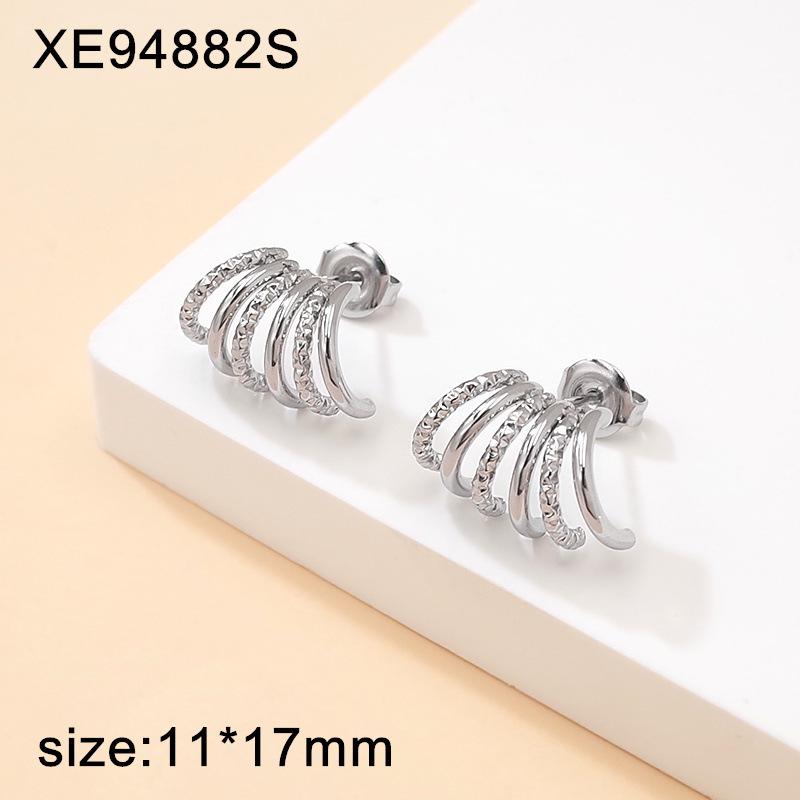 Trendy European Geometric Gold-Plated Titanium Steel Stud Earrings for Women