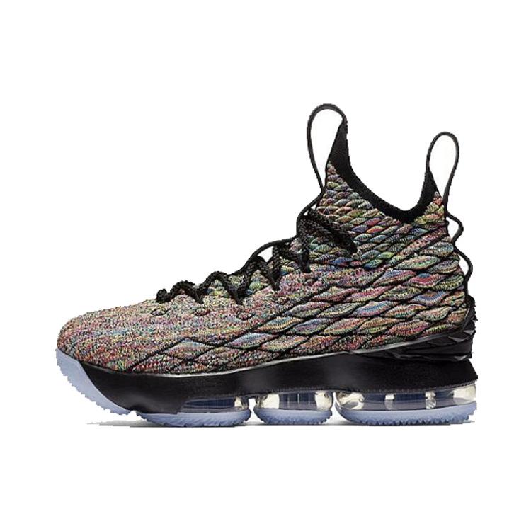 

новые Nike LeBron 15 разноцветные GS 39