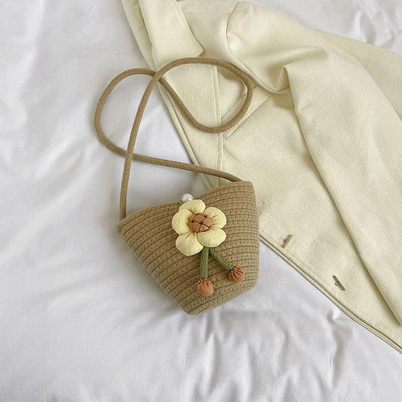 Fashionable Women's Bucket Bag With Adorable Floral Patterns Ideal For Daily Outfits