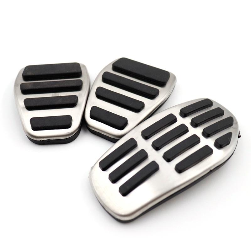 Nissan Qashqai Anti-Slip Pedal Cover Set: Accelerator, Brake, Rest Area