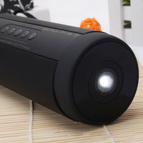 T2 Portable Waterproof Wireless Bluetooth-compatible Subwoofer Flashlight Sound Bar Speaker