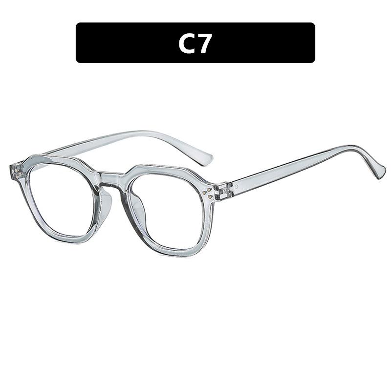 Square Rivets Sunglasses for Women Men Vintage Trend Trending Sun Glasses Ladies Beach Shades Male Female Driving Fishing Shades