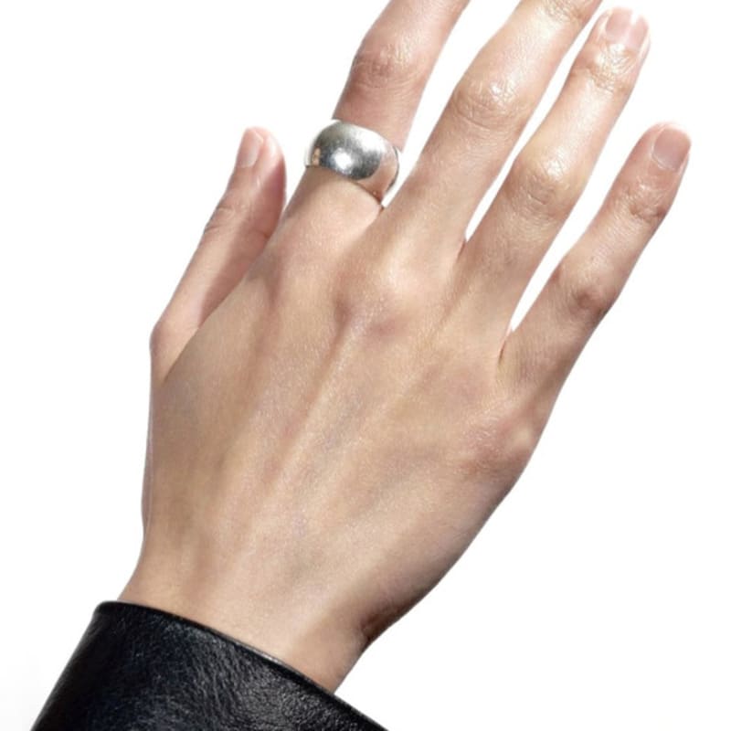 FurFur A PLUMP SIMPLE RING