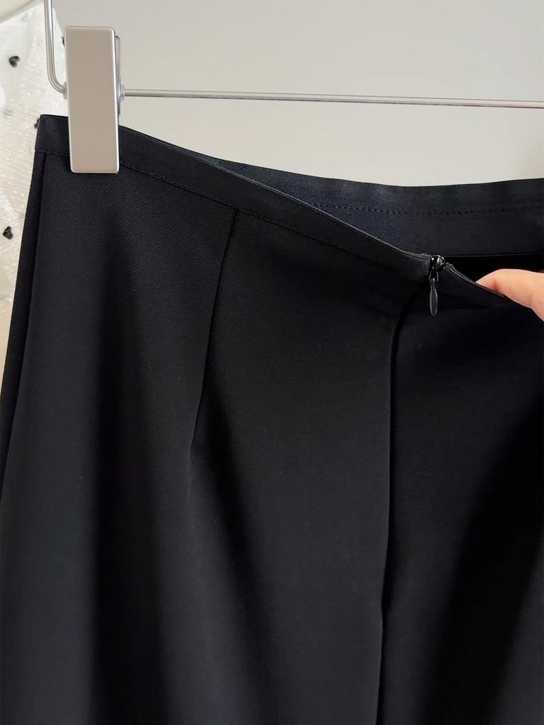 Women's High-Waisted Hip-Hugging Skirt: Spring OL Commute Skirt with Back Slit