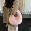 2025 autumn and winter new high-value portable wool bag women's popular plush bag high-end niche versatile clutch bag
