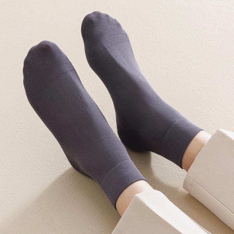 Men's Summer and Spring Mid-calf Socks, Pure Cotton Anti-odor Summer Mesh Breathable and Sweat-absorbing Solid Color Sports Socks