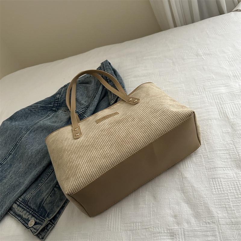 Fashionable Women Large Bag With Double Shoulder Straps For Work And Shopping
