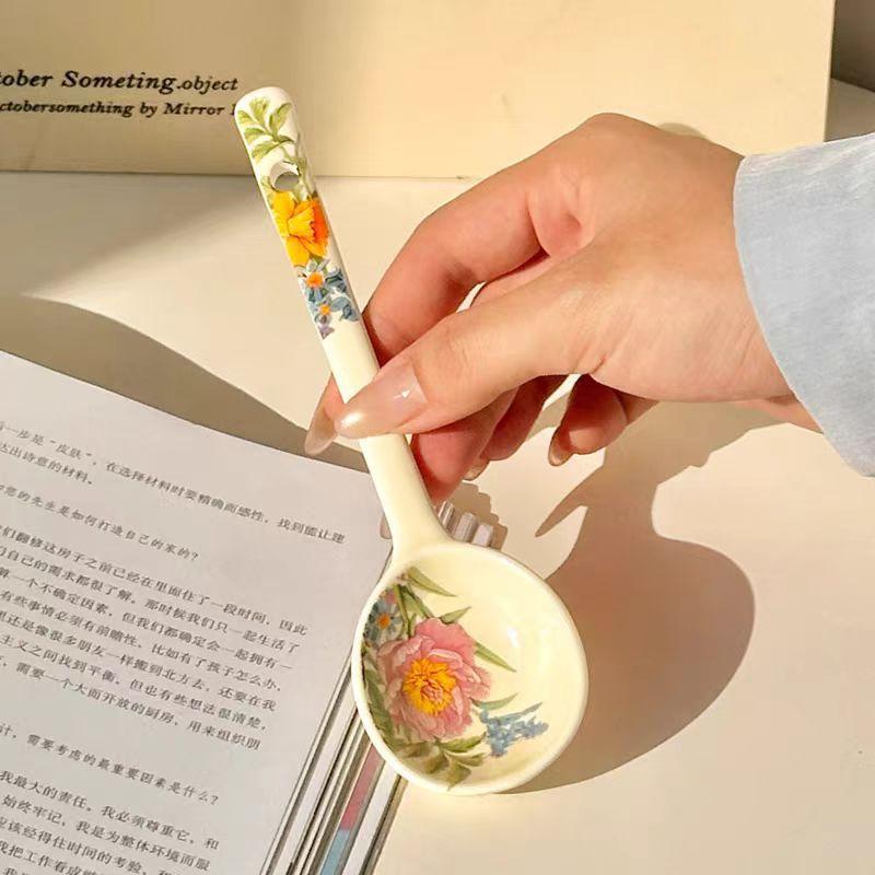 High-value long-handled ceramic spoon, household soup spoon, cute high-value coarse pottery spoon ins wind
